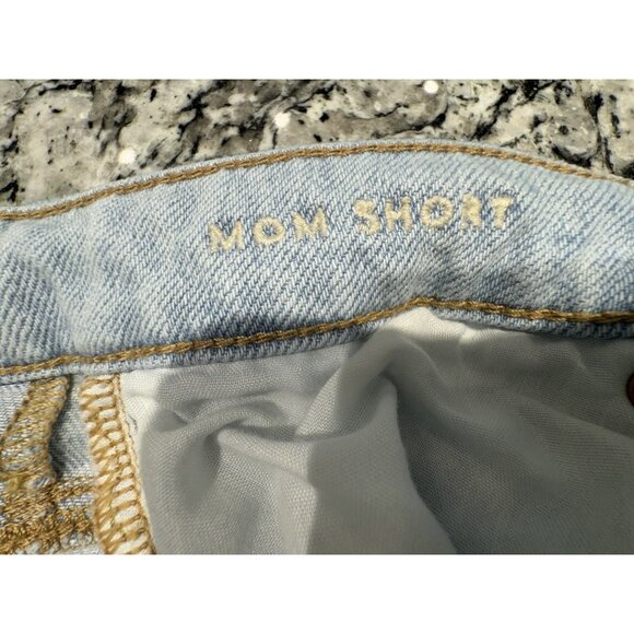 American Eagle Mom Short Size 4 Ripped Stretch Light Wash - Picture 5 of 8